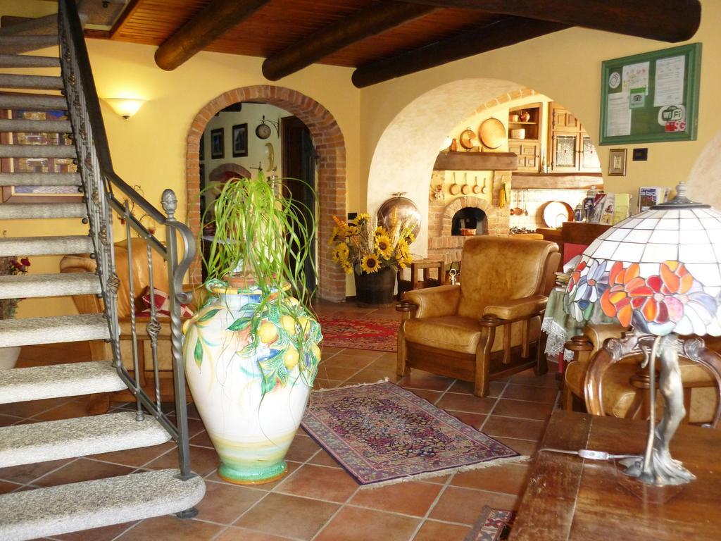 Bed And Breakfast Olimpia San Salvatore Monferrato Exterior photo