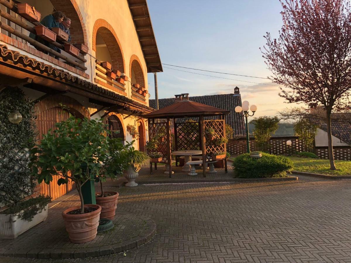 Bed And Breakfast Olimpia San Salvatore Monferrato Exterior photo